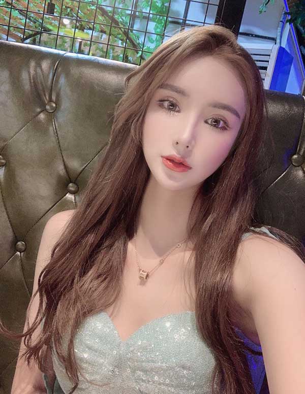 波士顿围经纪人微信