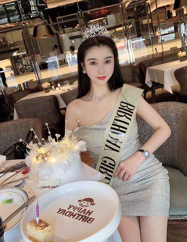 曼谷外围女经纪人