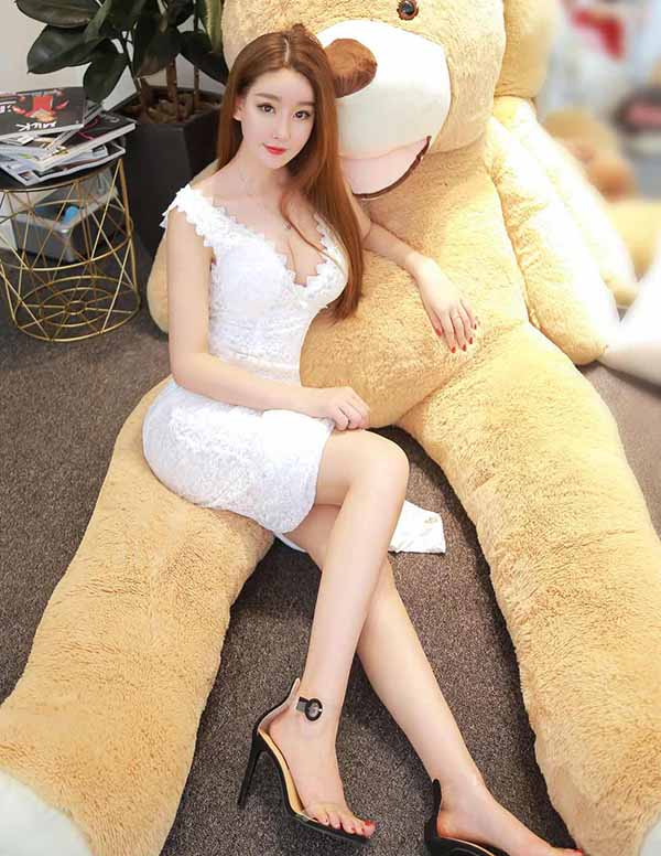 新加坡外围女大学生