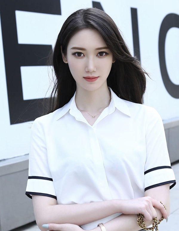 伦敦模特预约微信